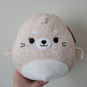 Squishmallow Lilou 8" BNWT